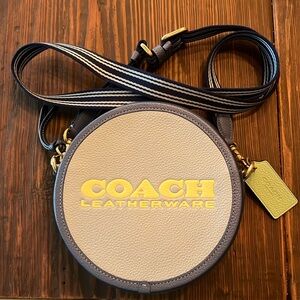 Coach Leatherware Round Purse